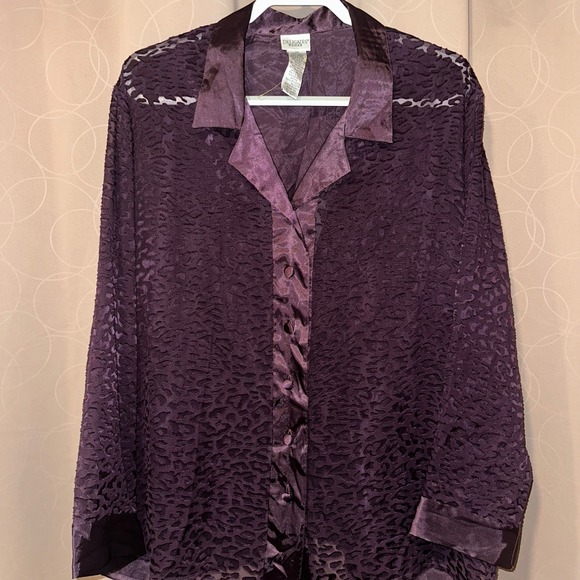 Delicates Woman Tops - Delicates Woman Purple Leopard Burnout Sheer Button Front‎ Pajama Top Size 1X